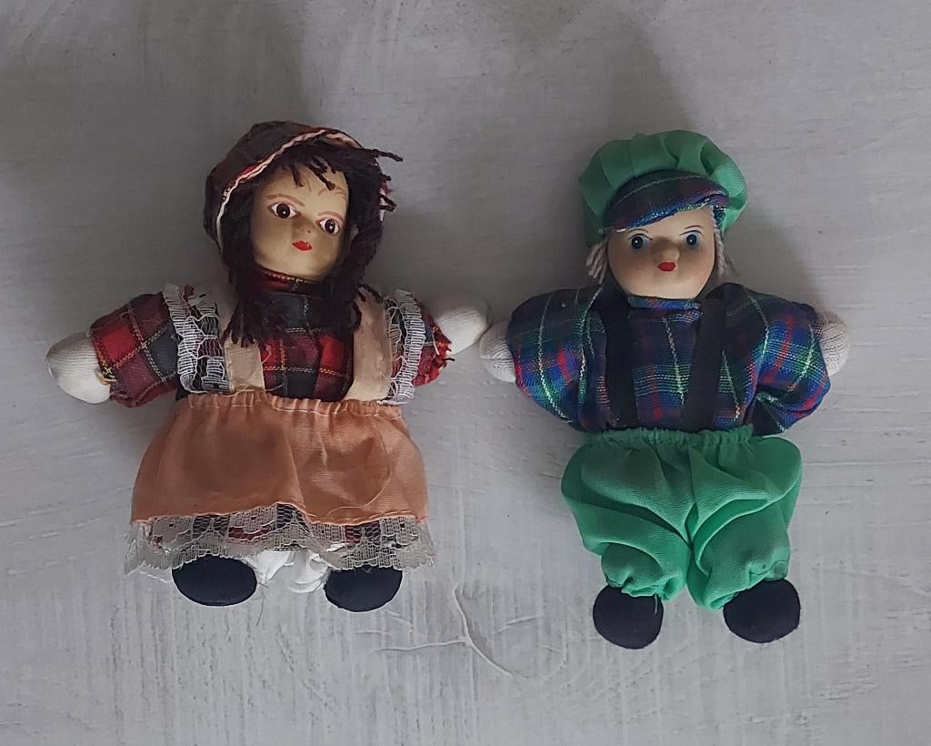 2 kleine poppetjes, Verzamelen, Ophalen, Pop