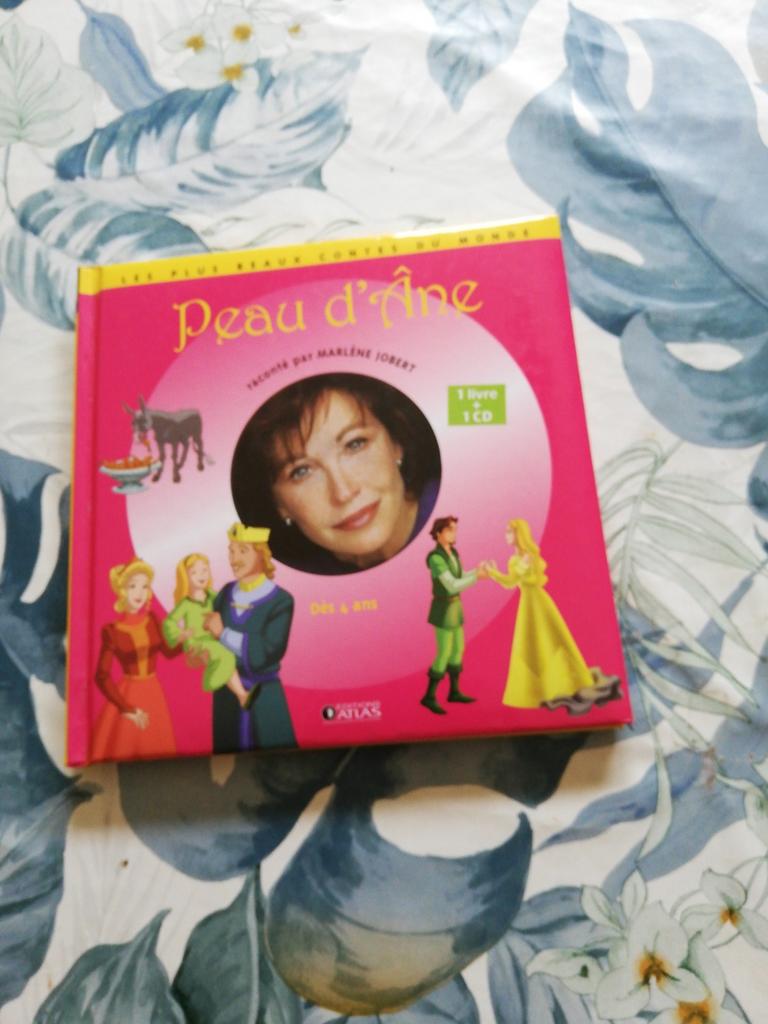 Livre +CD Peau d'âne. Marlene Jobert, Livres, Enlèvement ou Envoi, Comme neuf