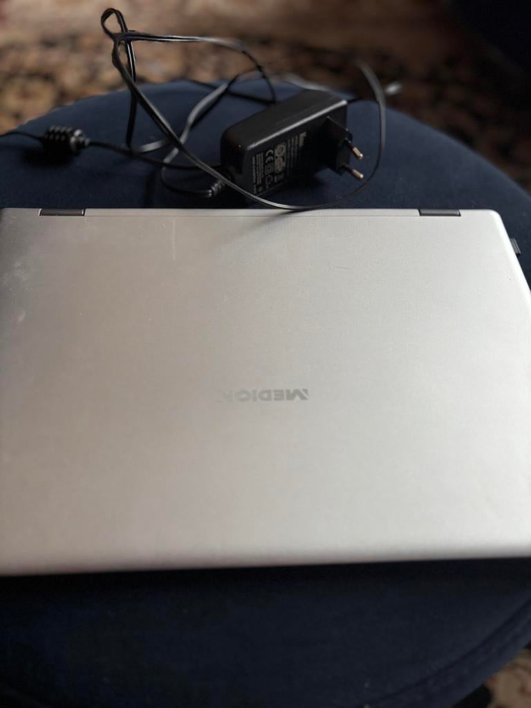 Medion convertible N 4020, Computers en Software, Windows Laptops, Ophalen of Verzenden, Zo goed als nieuw