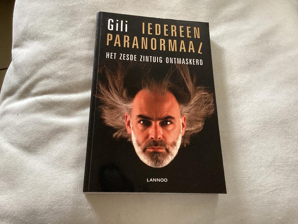 Gili - iedereen paranormaal - het zesde zintuig ontmaskerd, Boeken, Ophalen of Verzenden