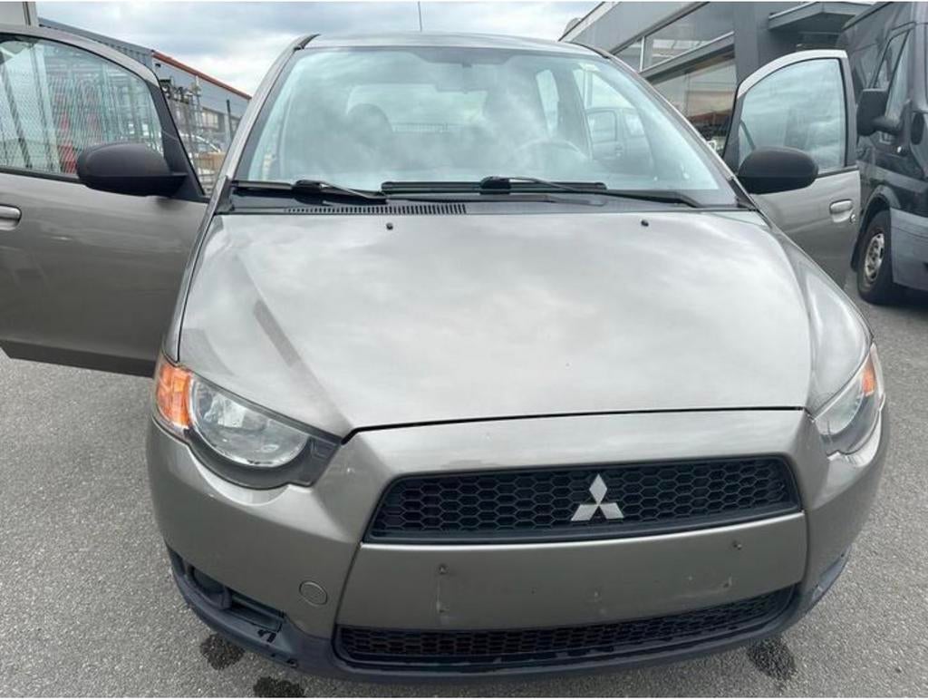Mitsubishi colt Benzine 1.1     75pk 55kw    78.335km, Colt, Bedrijf, 5 deurs, Elektrische ramen