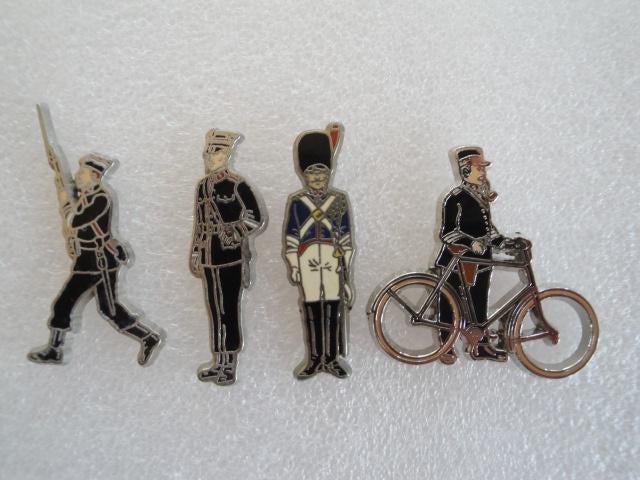 Pin's Gendarmerie, Collections, Enlèvement ou Envoi