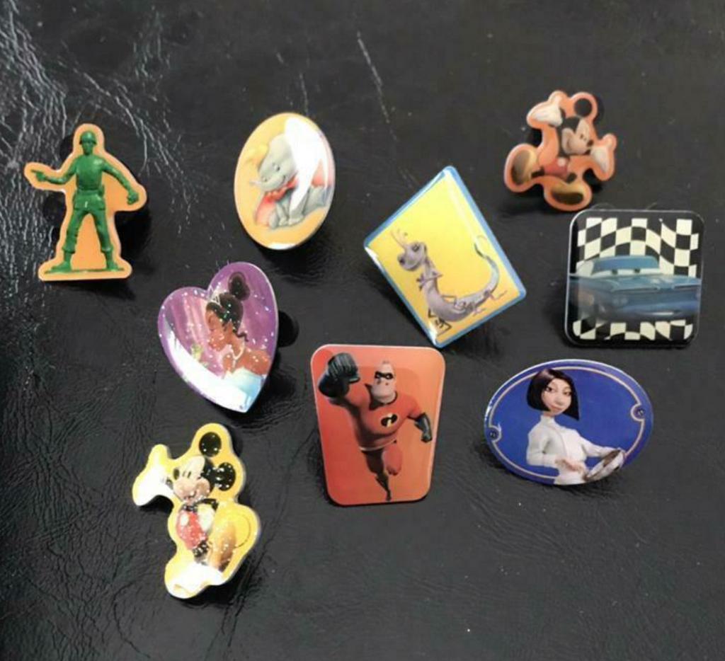 9 Disney pins 📌, Verzamelen, Speldjes, Pins en Buttons, Ophalen of Verzenden