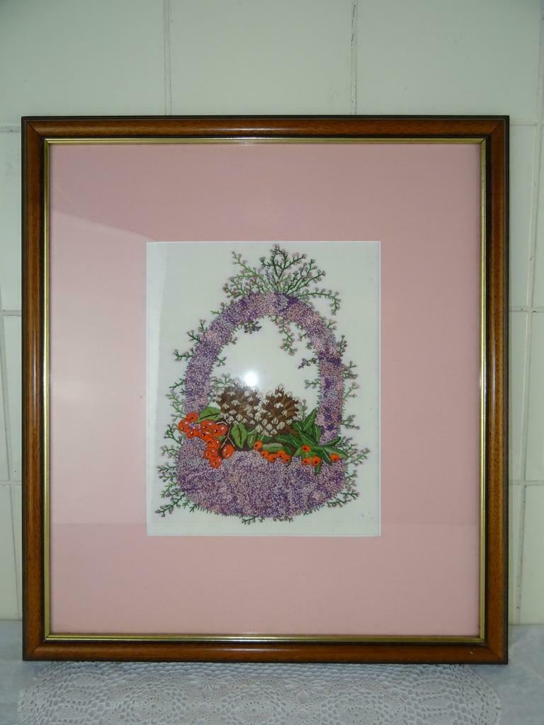 Broderie d'art populaire dans un cadre en bois art bibelots, Enlèvement ou Envoi