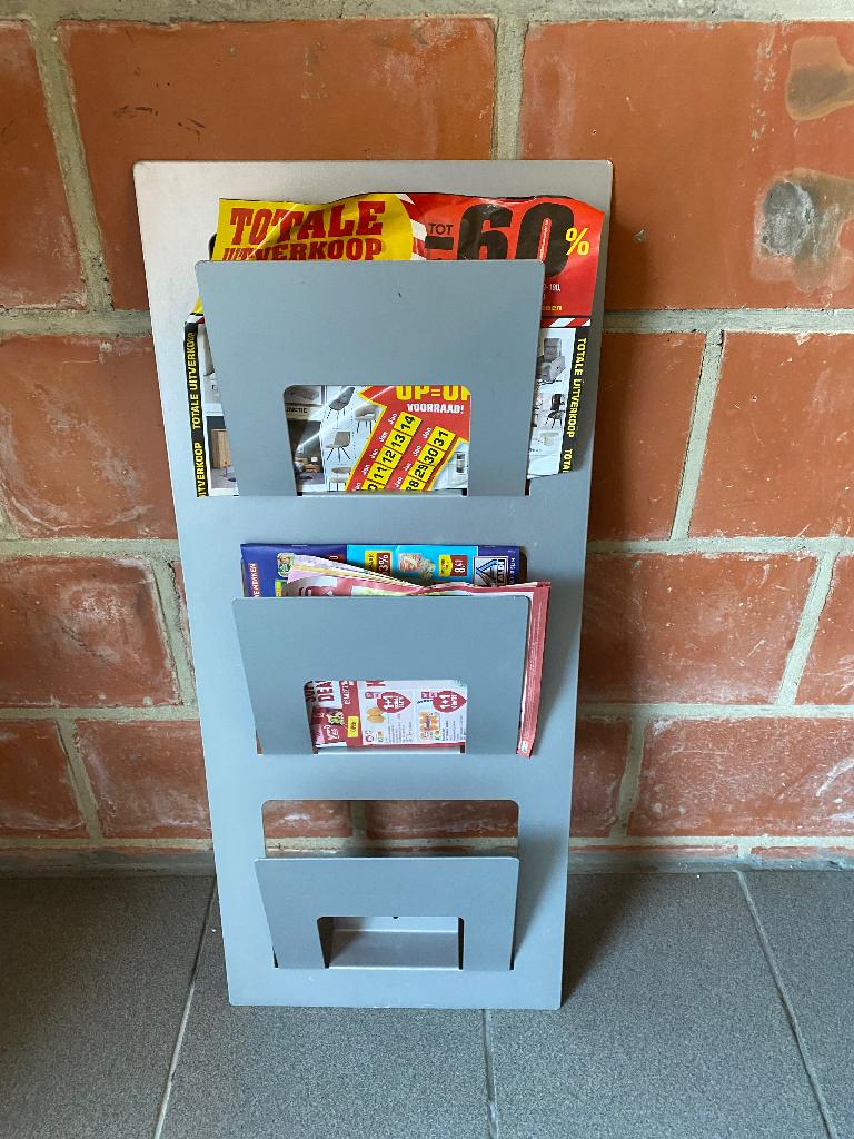 Tijdschriftenrek IKEA, Huis en Inrichting, Woonaccessoires | Krantenbakken en Lectuurbakken, Ophalen, Gebruikt
