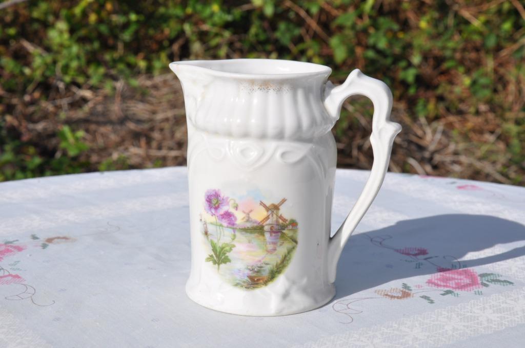 §  pot au lait porcelaine decor moulin, Antiquités & Art, Enlèvement ou Envoi