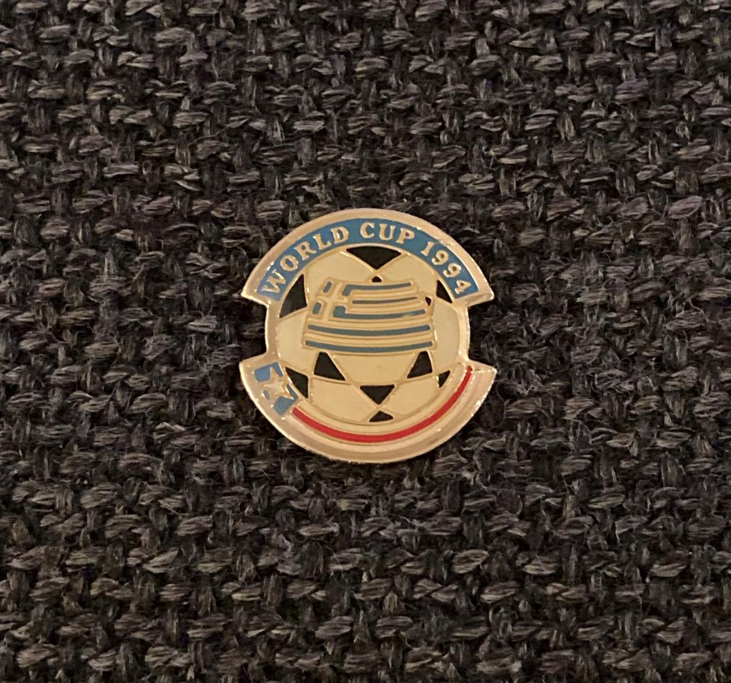 PIN - WORLD CUP 1994 - FOOTBALL - VOETBAL - GRIEKENLAND, Verzenden, Gebruikt, Sport, Speldje of Pin