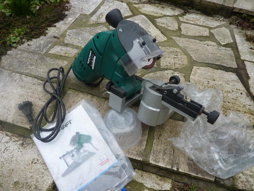 AFFUTEUSE ELECTRIQUE POUR CHAINES (220V), Bricolage & Construction, Outillage | Scies mécaniques, Comme neuf, Autres types, Enlèvement