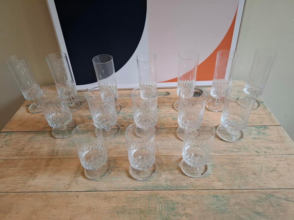 Feestelijk servies  - vintage - 15 glazen / verres, Verzamelen, Glas en Drinkglazen, Ophalen, Zo goed als nieuw, Overige typen