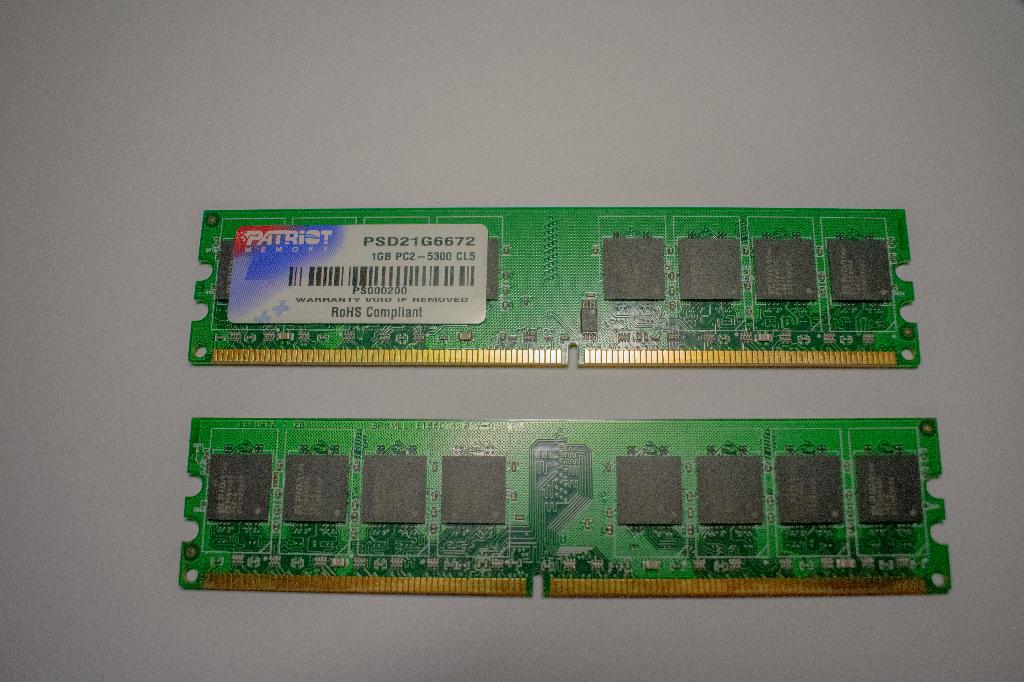 2x Patriot Signature Line DDR2 1GB ram, Informatique & Logiciels, Enlèvement ou Envoi, Utilisé, Desktop, DDR2