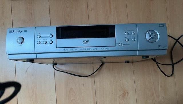 BLUEsky 100  player Dolby -Digital DVD-VCD-CD-CDR-MP3, Enlèvement, Comme neuf, Lecteur DVD, Autres marques