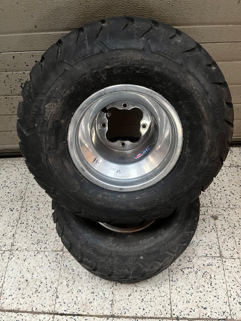Deux jantes alu de quad 4x110 avec pneus route 20x10-9, Ophalen of Verzenden, Gebruikt