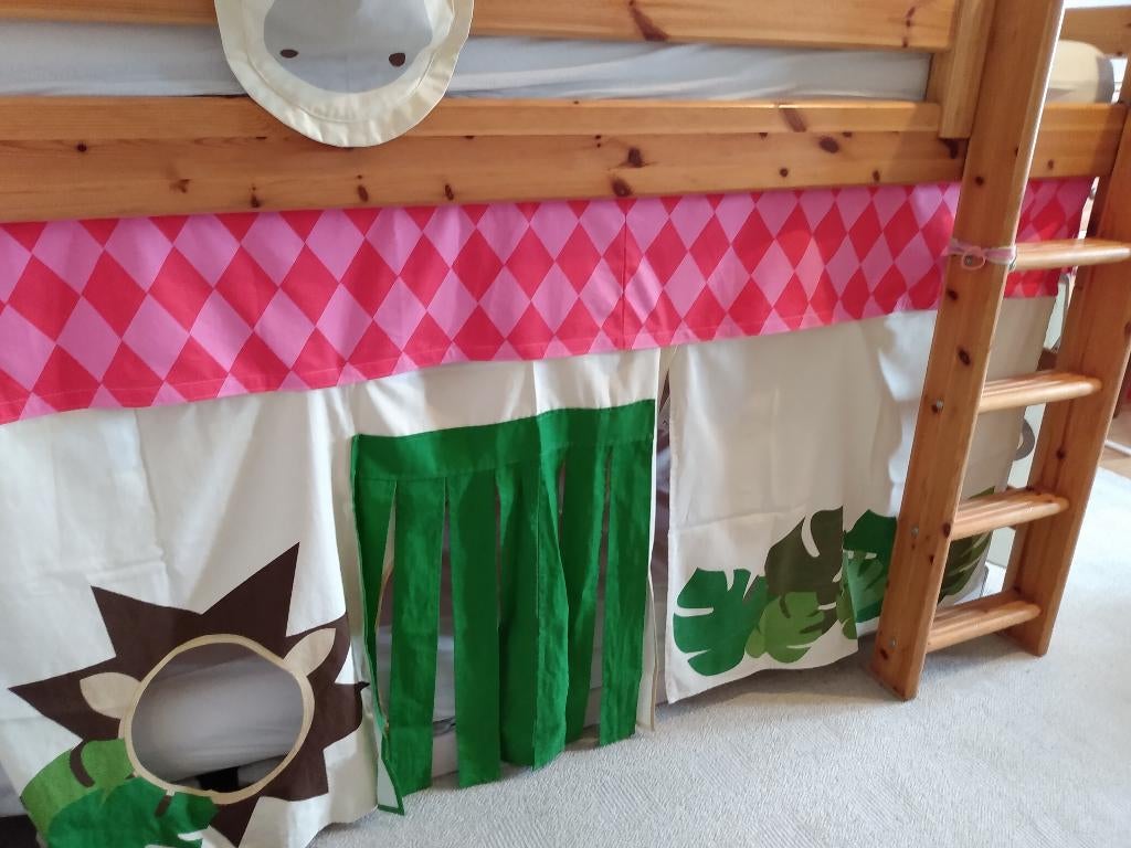 Rideaux de lit Flexa motif Jungle, Enfants & Bébés, Chambre d'enfant | Lits superposés & Lits mezzanines, Enlèvement