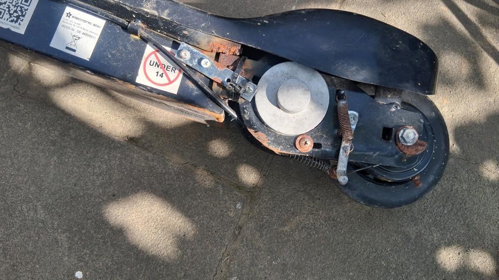 Trottinette électrique pour pièces, Enlèvement