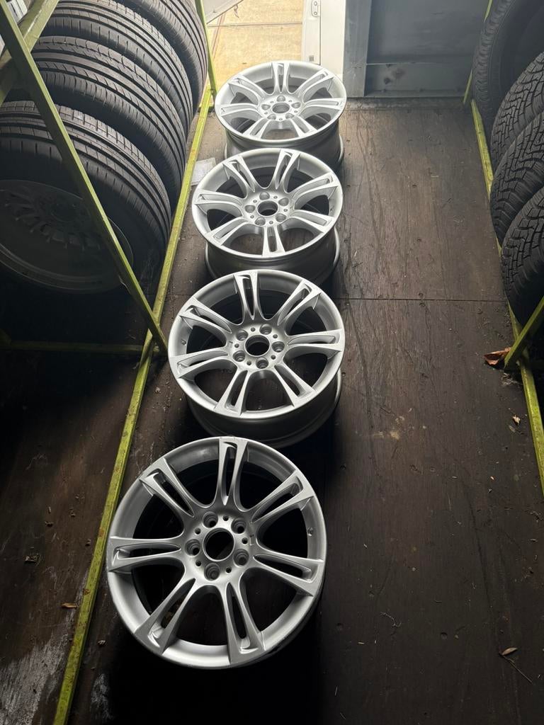 Nieuwe velgen BMW Style 350m, Enlèvement