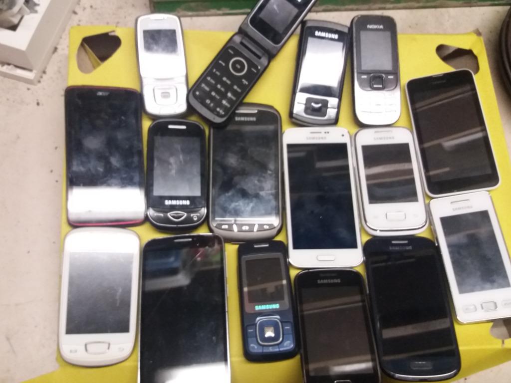 anciens gsm 18 gsm et un ipod, Télécoms, Enlèvement