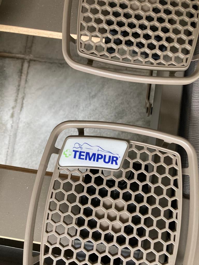 Tempur elektrisch eenpersoonsbed, Huis en Inrichting, Slaapkamer | Bedden, Zo goed als nieuw, Ophalen