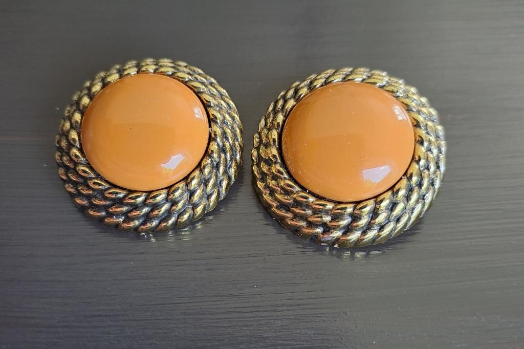 Vintage ronde clipoorbellen goudkleurig oranje kern - 3cm, Handtassen en Accessoires, Oorbellen, Overige materialen, Gebruikt