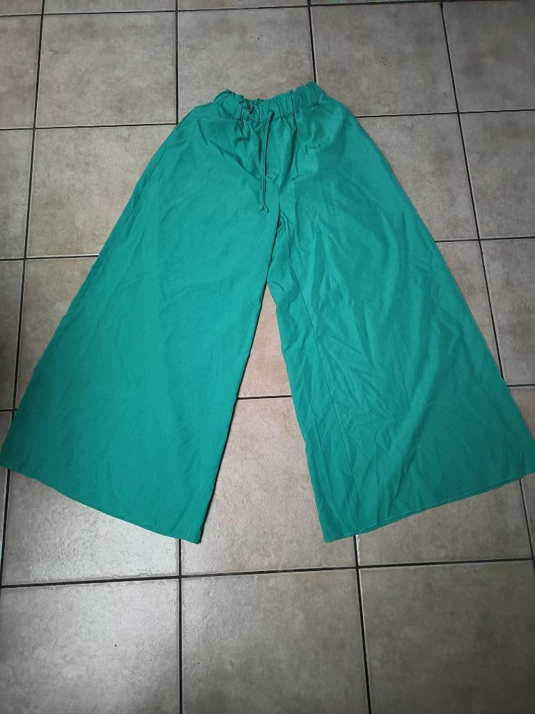 Nieuwe broek met brede pijpen maat XS, Ophalen of Verzenden, Nieuw, Maat 34 (XS) of kleiner, Groen
