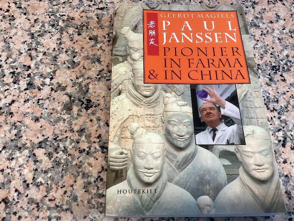 Paul JANSSEN. Pionier in FARMA & in CHINA, Boeken, Boekenweekgeschenken, Ophalen of Verzenden, Zo goed als nieuw
