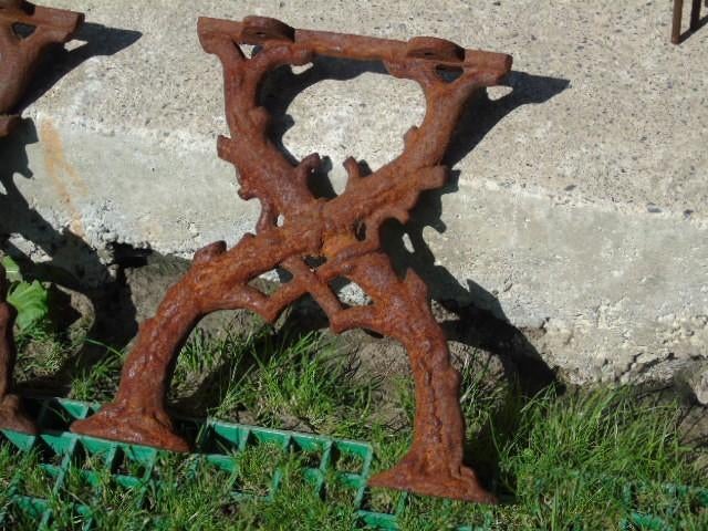 3 pieds de banc en fonte pour un banc sans dossier !, Antiquités & Art, Enlèvement