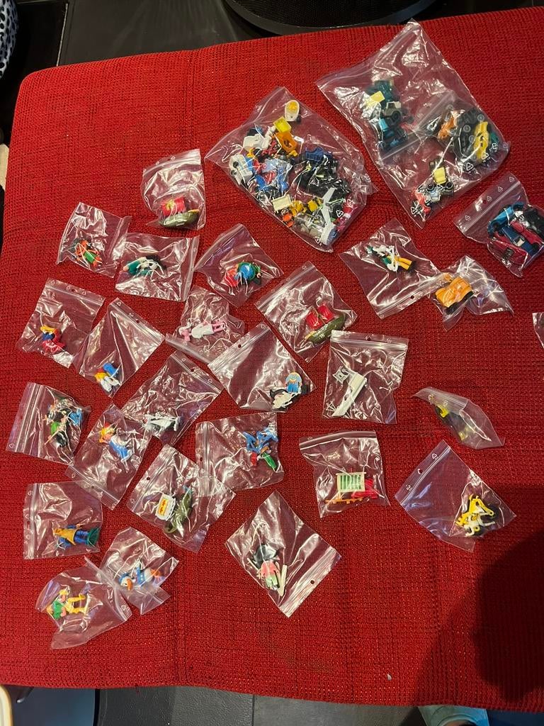 LOT vintage plastic toys figures, boats and cars, Ophalen, Zo goed als nieuw