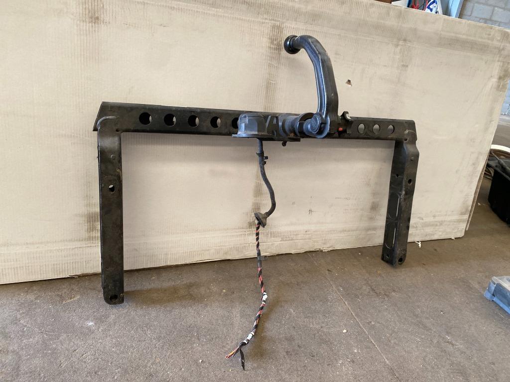 attache remorque Audi A5 8T 8T0800491H, Enlèvement, Utilisé