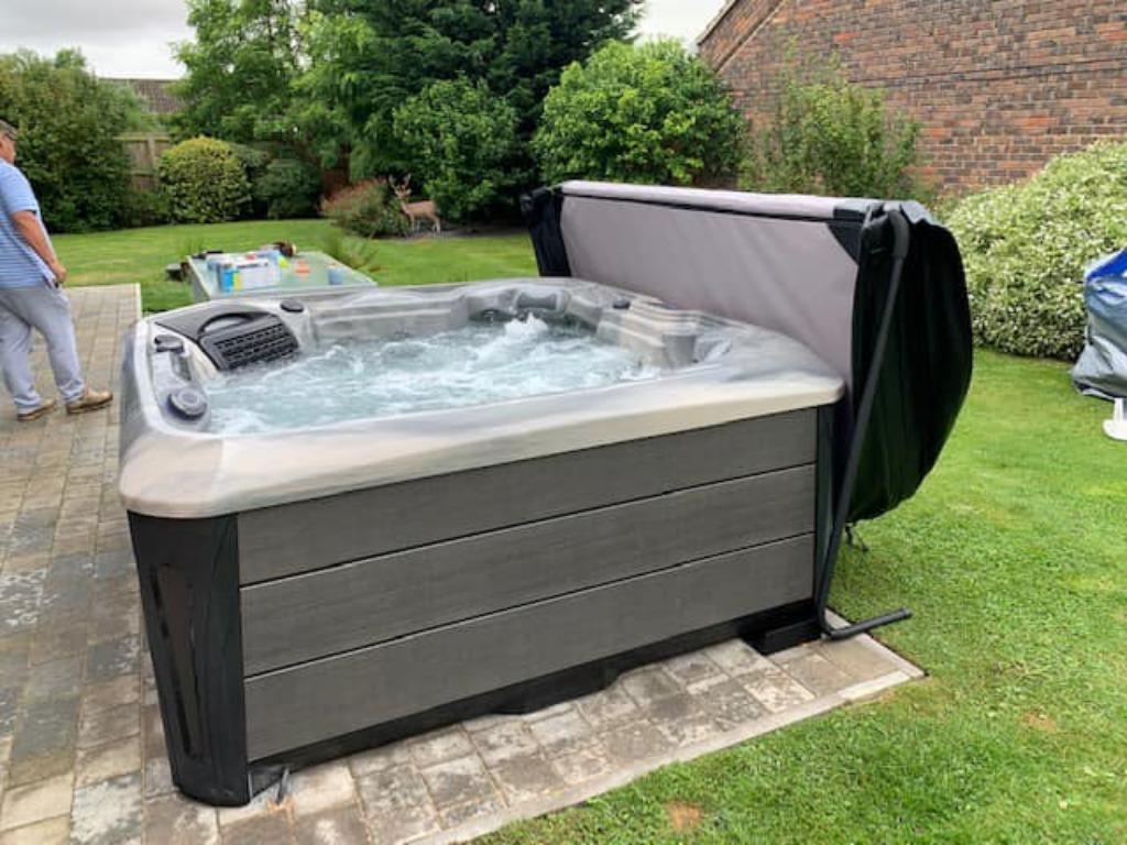 promo de soldes  remise jq 45%  achetez un jacuzzi, Sports & Fitness, Enlèvement ou Envoi, Neuf