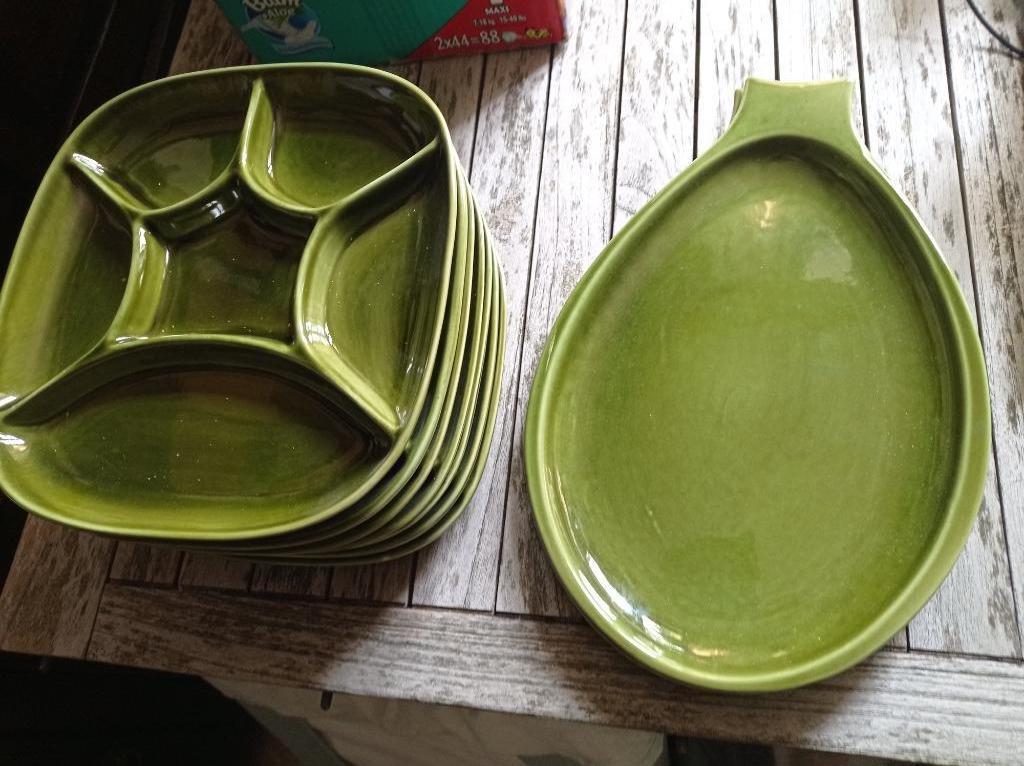 9-delig fondue servies van Keralux Boch Frères Belgiu, Ophalen, Zo goed als nieuw, Aardewerk, Bord(en)