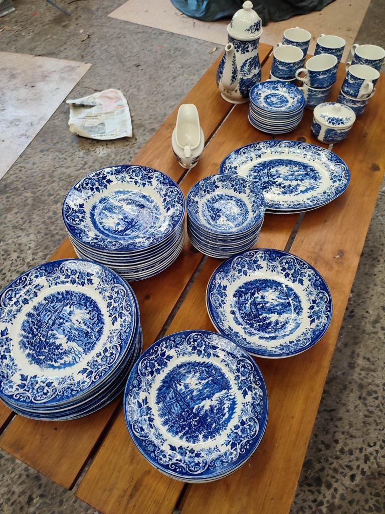 A vendre magnifique service de table, Antiquités & Art, Antiquités | Services (vaisselle) complet, Enlèvement