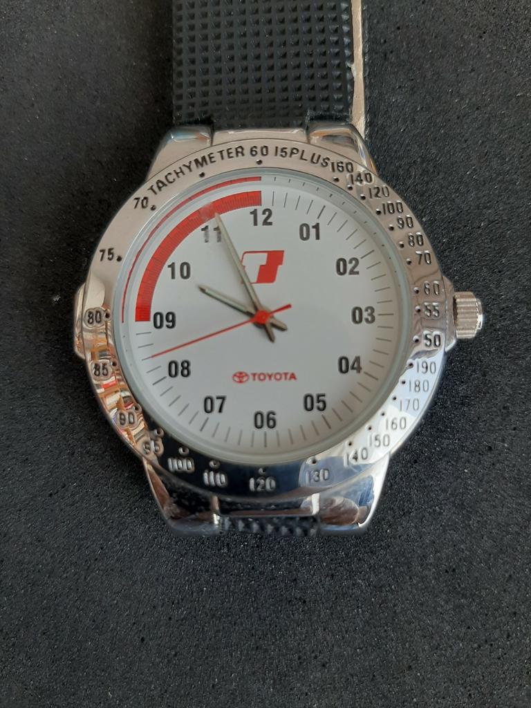 Horloge TOYOTA 40 mm, Enlèvement ou Envoi, Comme neuf