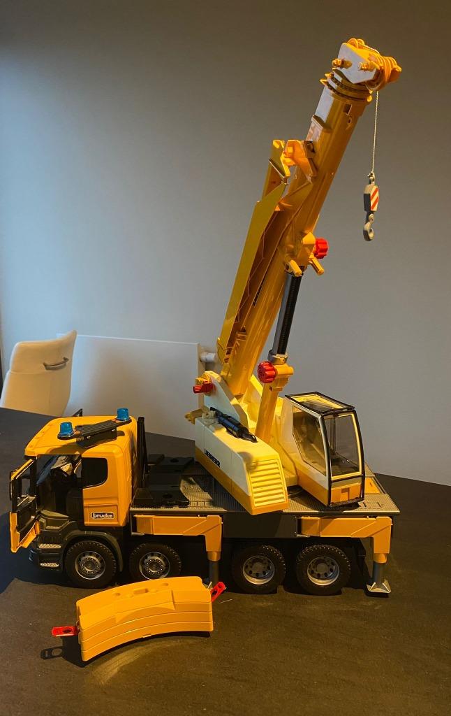 Bruder Liebherr kraanwagen, Kinderen en Baby's, Speelgoed |Speelgoedvoertuigen, Ophalen, Gebruikt
