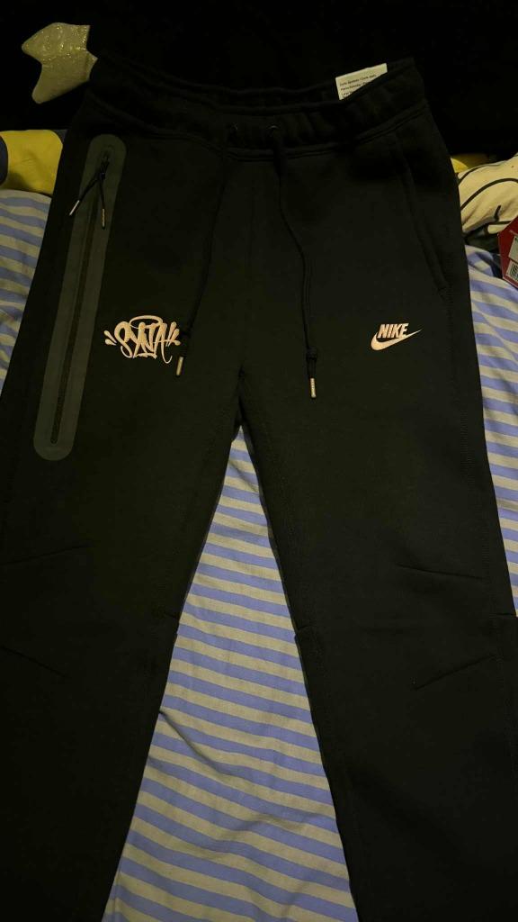 Nike X Syna tech broek, Neuf, Enlèvement ou Envoi, Général, Nike