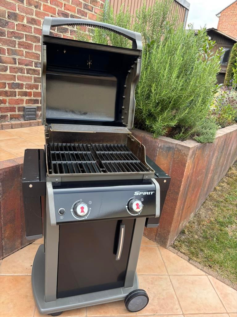 Gas barbecue WEBER Spirit E 210, Tuin en Terras, Gasbarbecues, Ophalen, Zo goed als nieuw, Weber