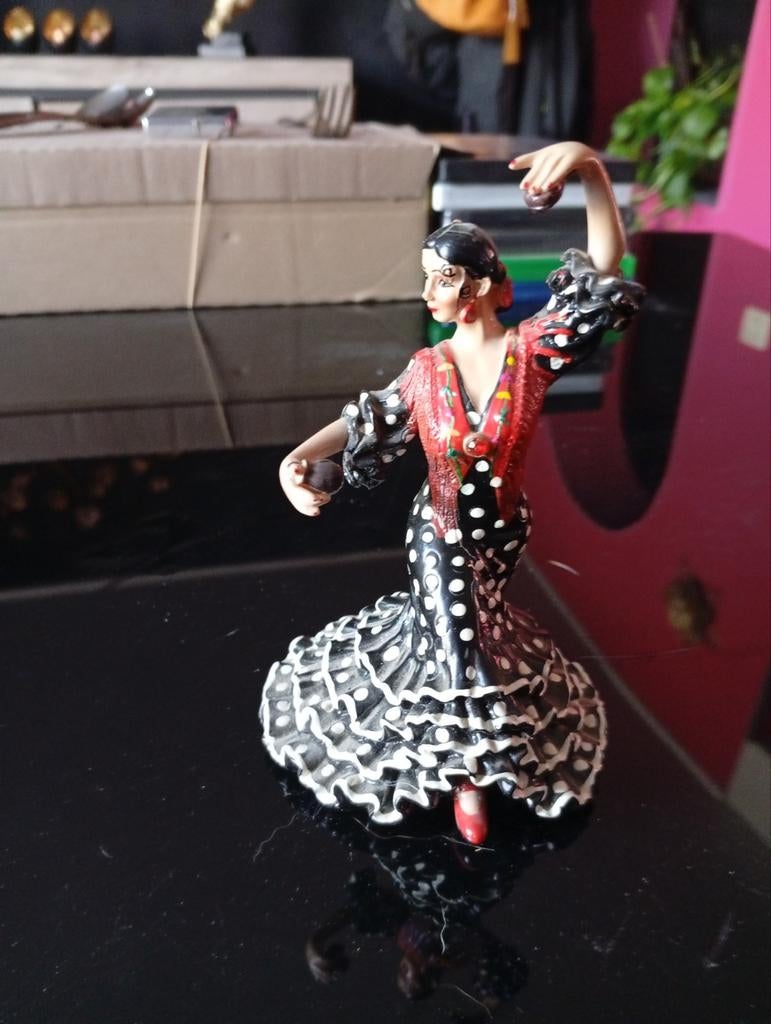 Posture Danseuse espagnole, Collections, Statues & Figurines