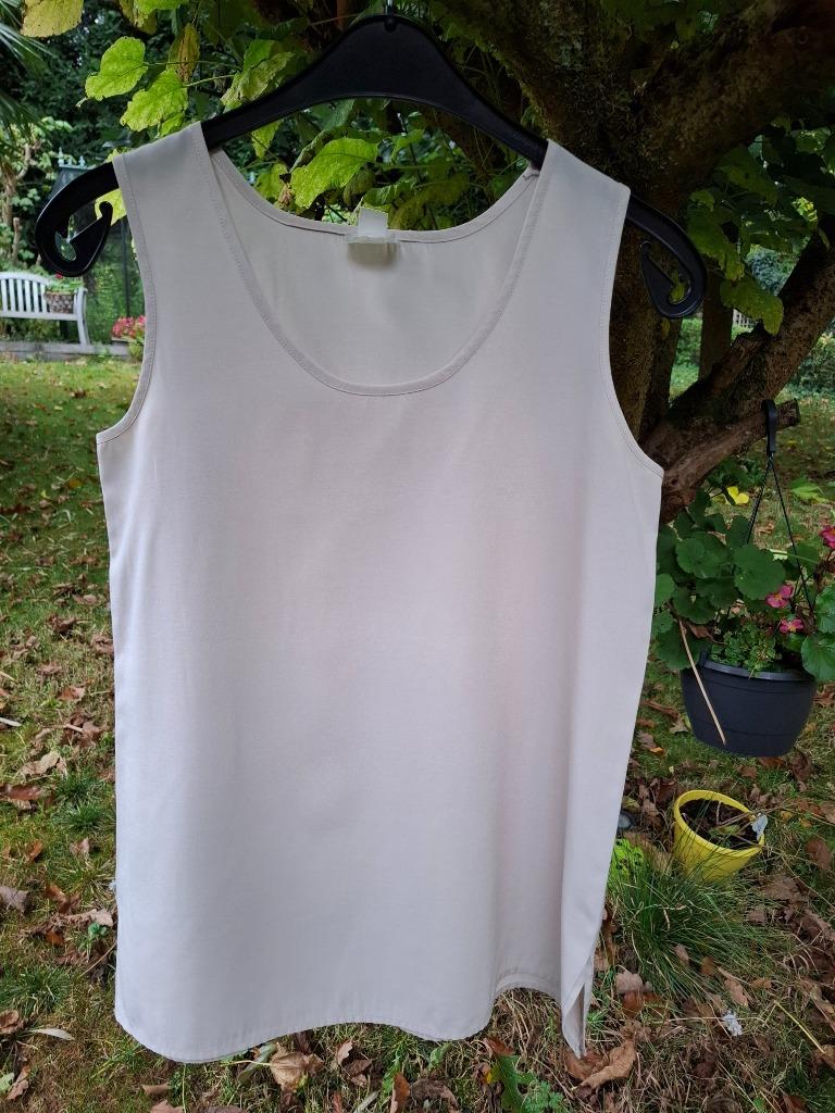 T-shirt zonder mouwen, Maat 38/40 (M), Sans marque, Beige, Ophalen of Verzenden