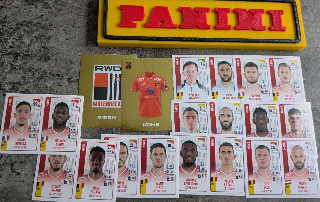 Panini FOOTBALL 2022/23 11 STICKERS  RWDM MOLENBEEK VOETBAL, Ophalen of Verzenden, Nieuw