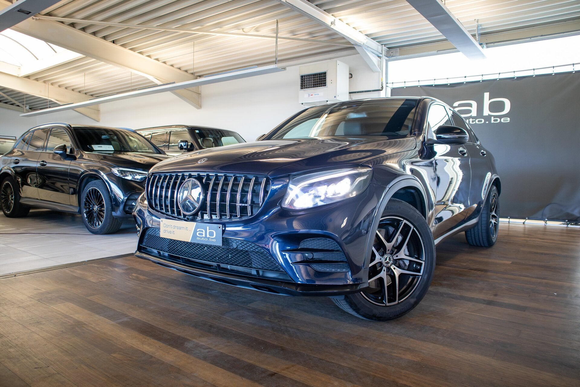 Mercedes-Benz GLC 250 4MATIC COUPE AMG-LINE LEDER, CAMERA,, Autos, 0 kg, Achat, Entreprise, 0 kg