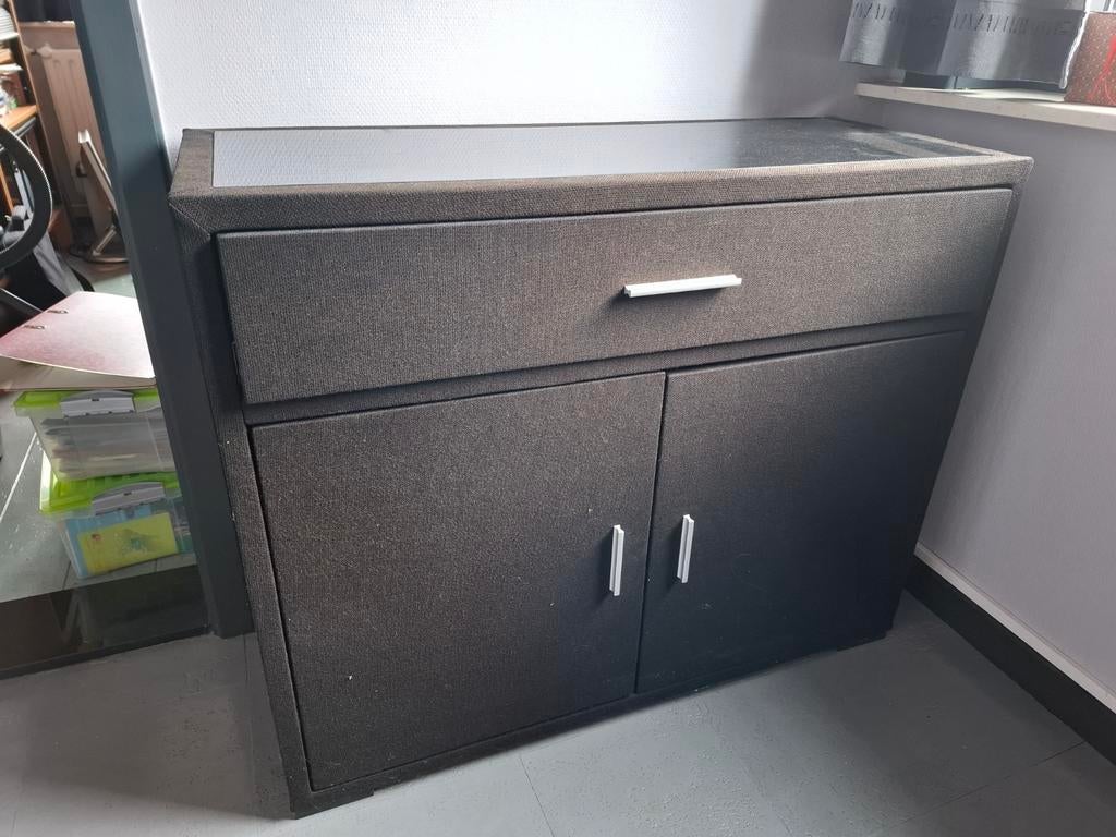 Dekenkist en kastje, Enlèvement, Utilisé