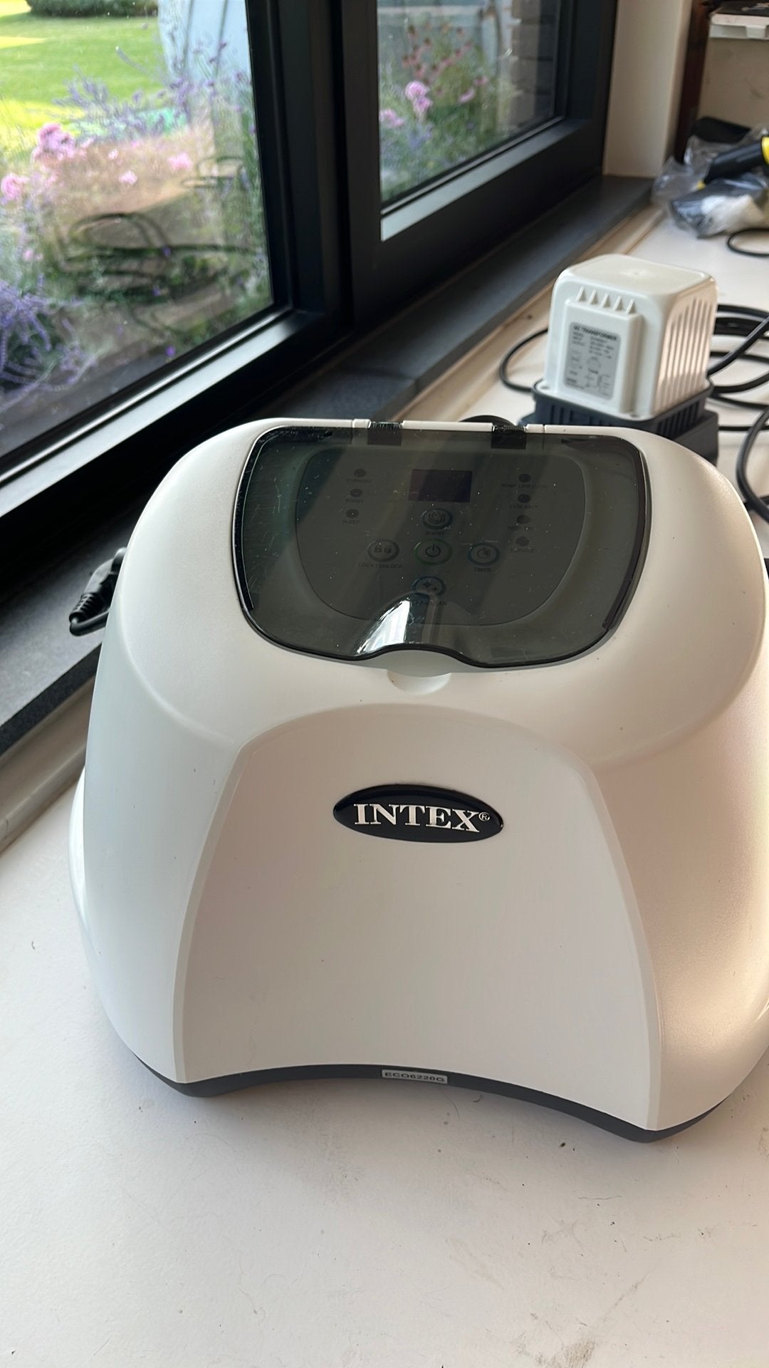 Intex eco6220g, Ophalen, Zo goed als nieuw