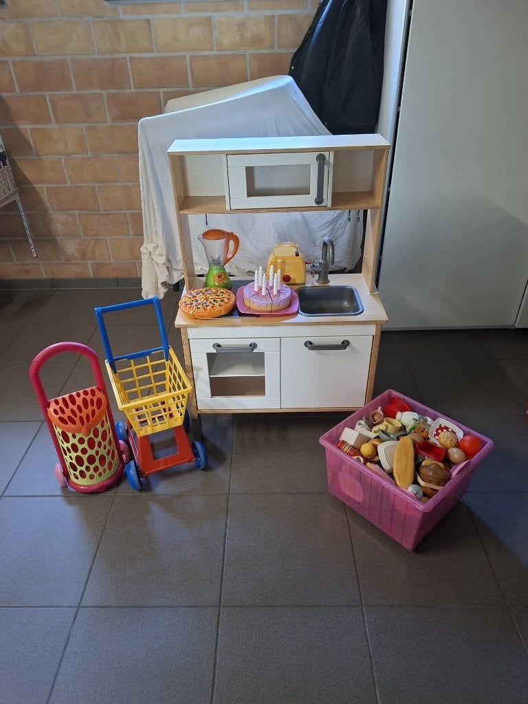 Keukentje kinderen, Ophalen, Zo goed als nieuw