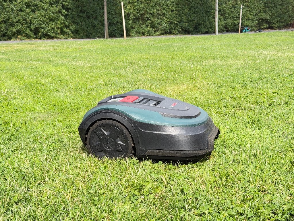 Robotmaaier Bosch XS300, Tuin en Terras, Robotmaaiers, Ophalen, Zo goed als nieuw, Minder dan 20 cm, BOSCH