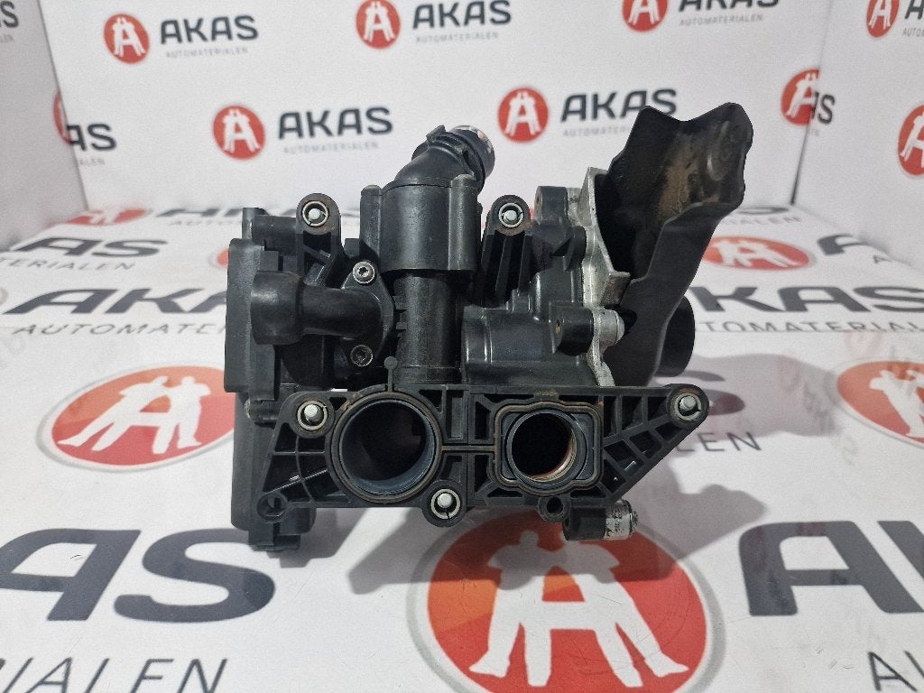 Waterpomp Volkswagen Golf VIII 2.0 TSI 16V 2021 06L121111P, Ophalen of Verzenden, Volkswagen