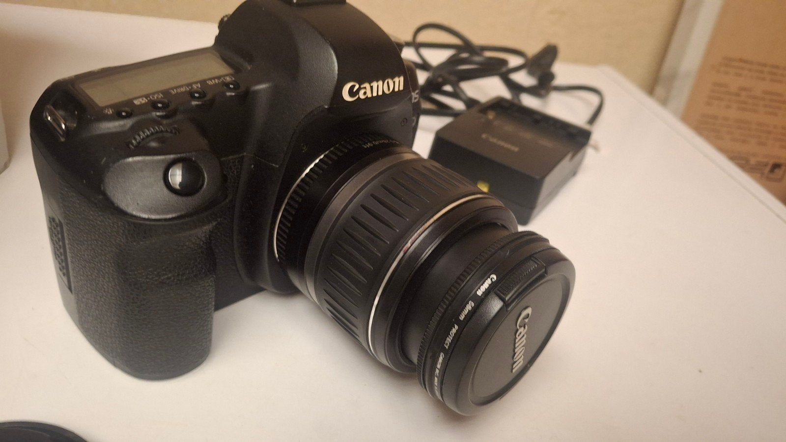 Canon 5d mark 2 tres bn etat avec les 18-85mm, Enlèvement ou Envoi, Utilisé