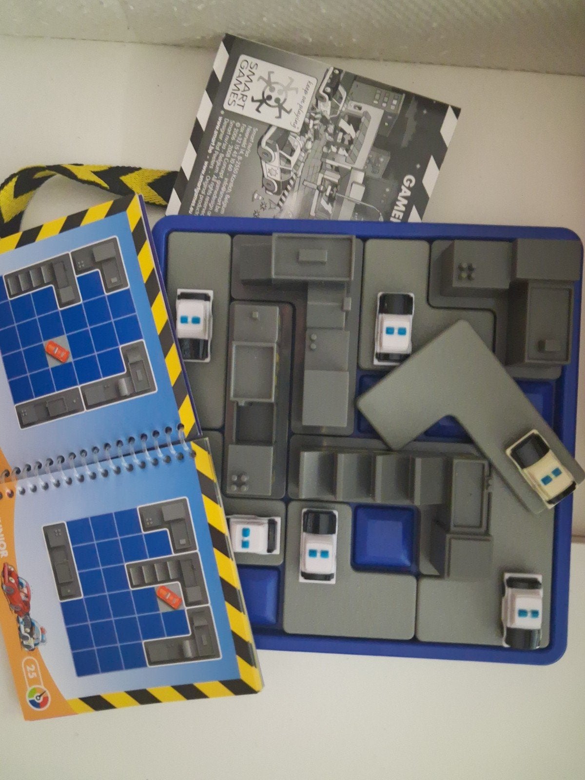 Road Block - Smart Games, Hobby en Vrije tijd, Een of twee spelers, Ophalen of Verzenden, Zo goed als nieuw, Smart Games