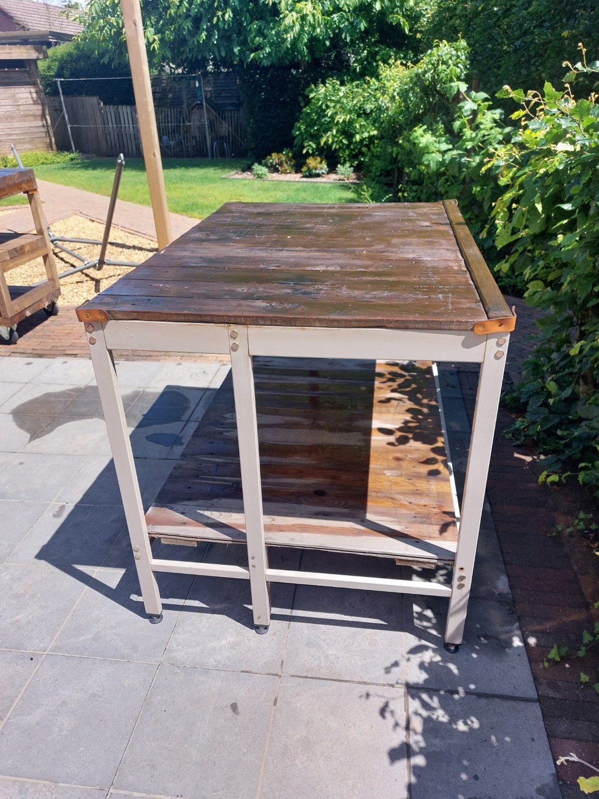 Werk tafel, Ophalen