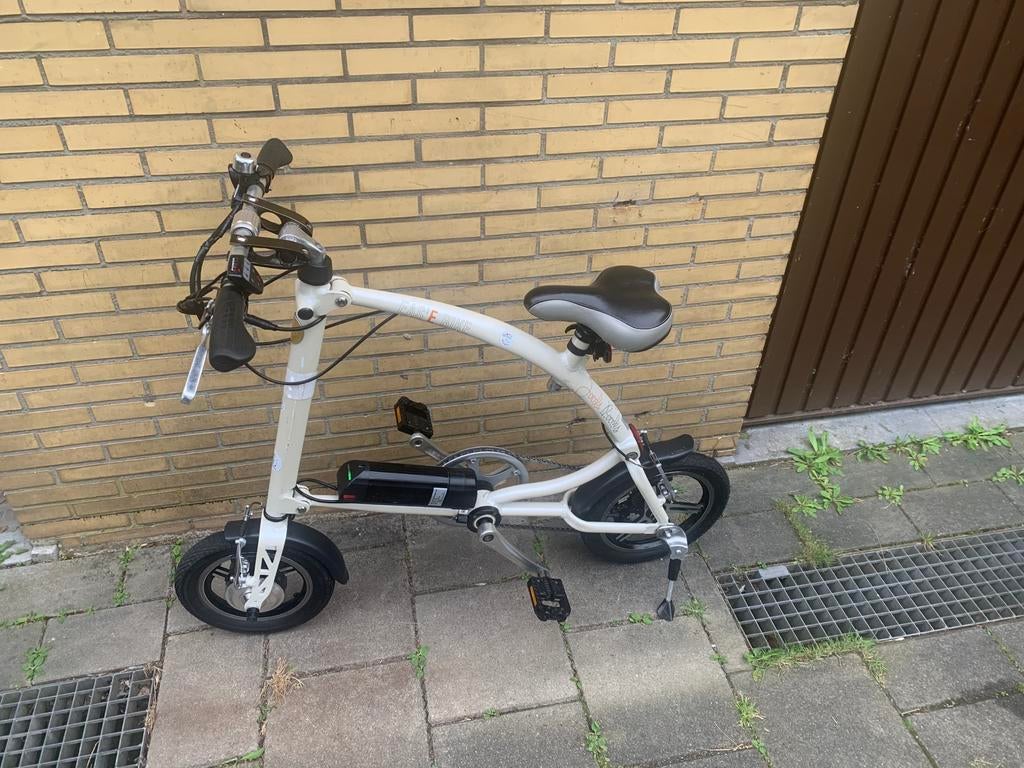 Elektrische plooi fiets jool, Fietsen en Brommers, Ophalen, Zo goed als nieuw