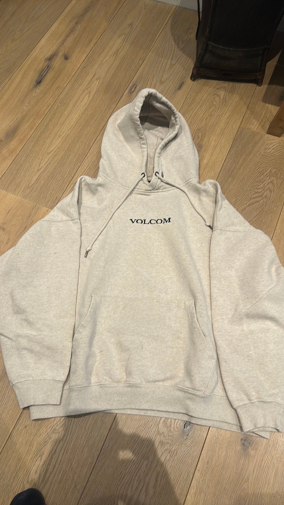 Hoodie volcom, Ophalen of Verzenden, Gedragen, Maat 48/50 (M), Wit
