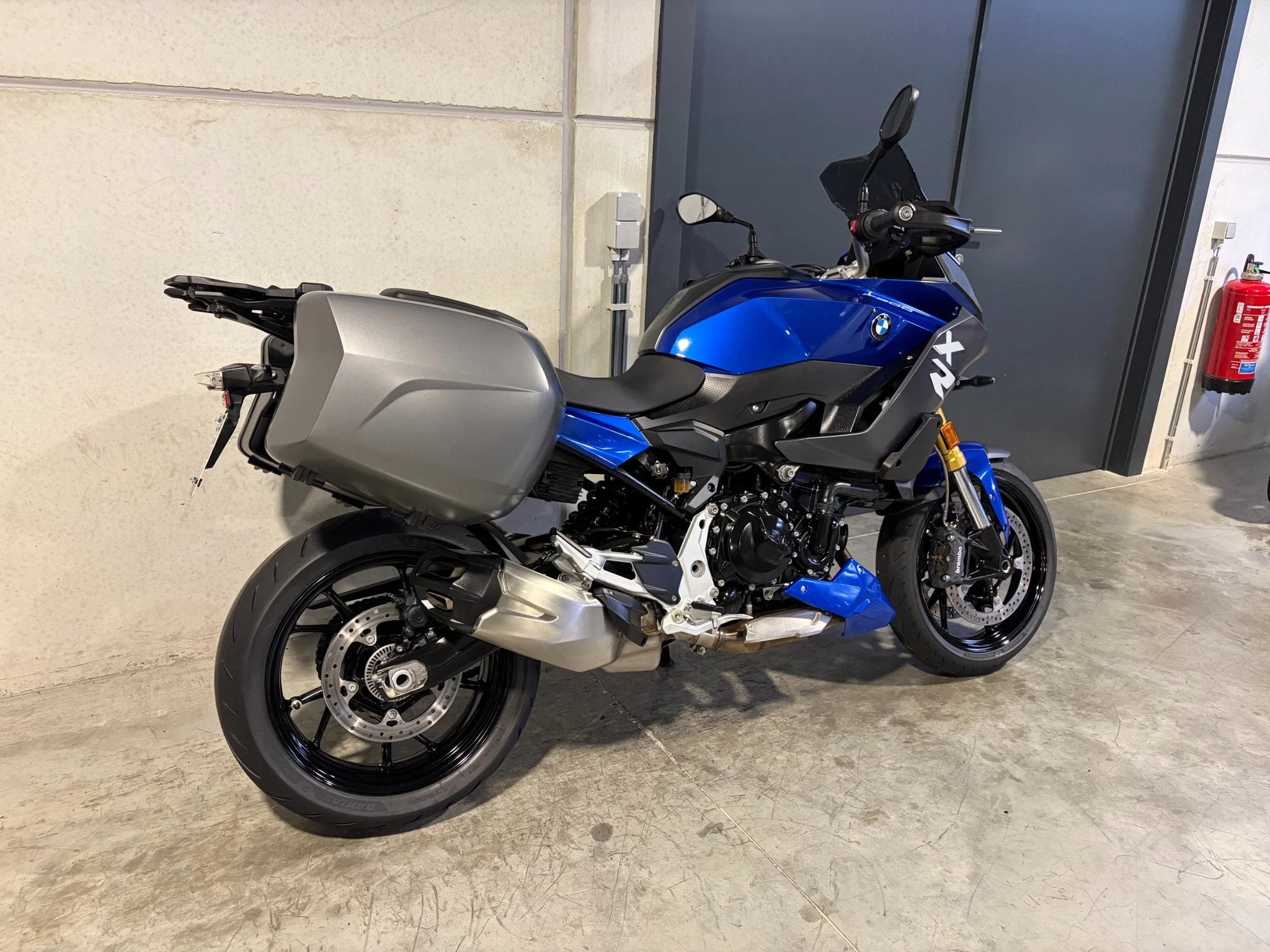 BMW F900XR in topstaat met mooie opties (bj 2023), Bedrijf, 900 cc, Meer dan 35 kW, Toermotor