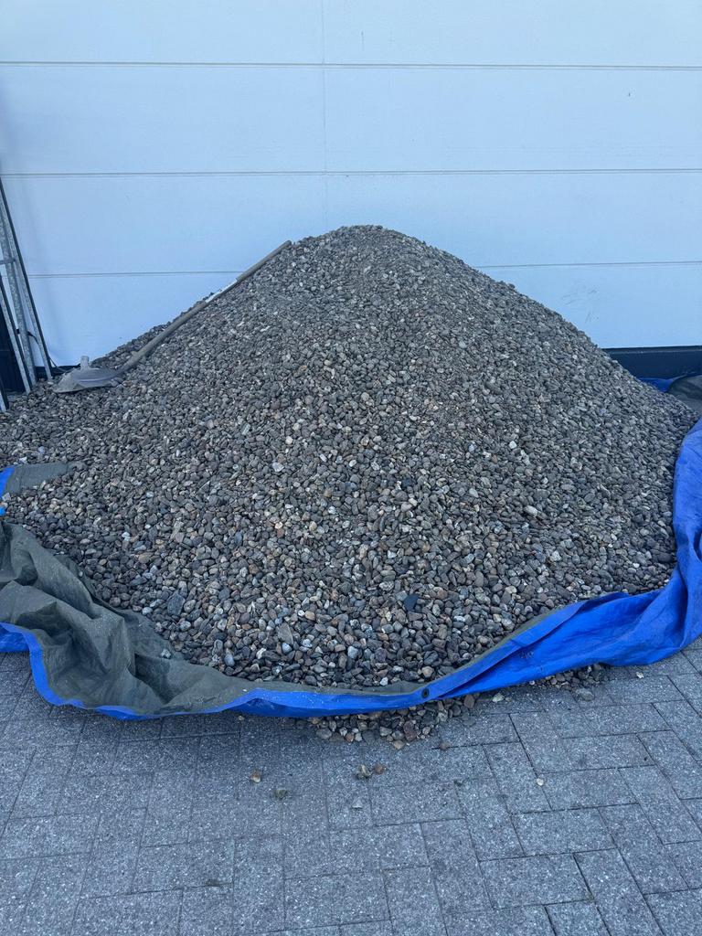 Gratis steenpuin, Tuin en Terras, Ophalen, Zo goed als nieuw